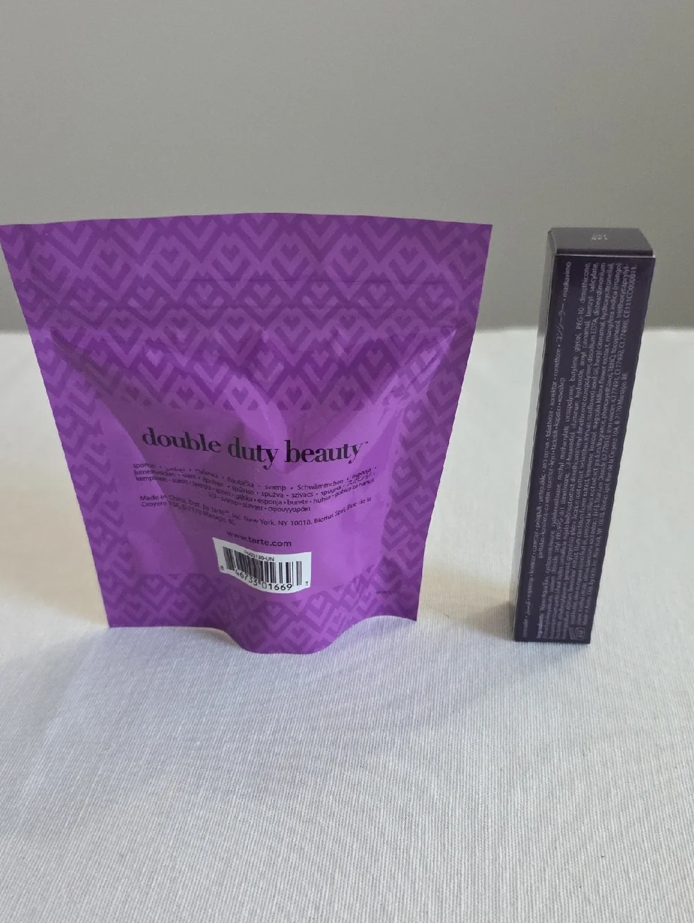 tarte Shape Tape Concealer 12S Fair and tarte Quickie Blending Sponge Set